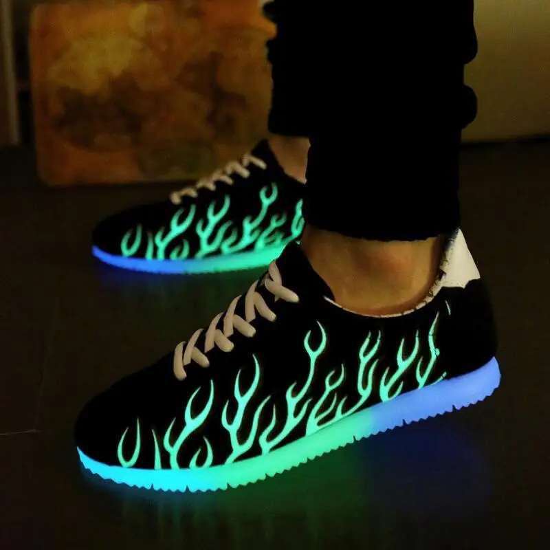 2017 Hot Glowing Shoes with Lights Up Casual men Shoes Luminous Shoes