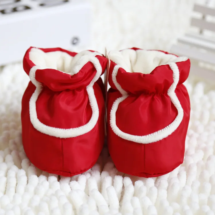 Sweet Baby Обувь для младенцев для сна обуви на осень-зиму толстый хлопок для новорожденных Теплый для малыша спальная кровать Обувь От 0 до 3 месяцев - Цвет: see photo