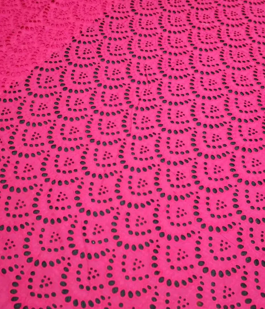 

2018 New elegant African punched high-quality cotton for party costumes