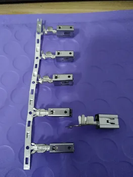 

500pcs 4F0 937 731 F/4F0 937 741 F connector large pins via dhl