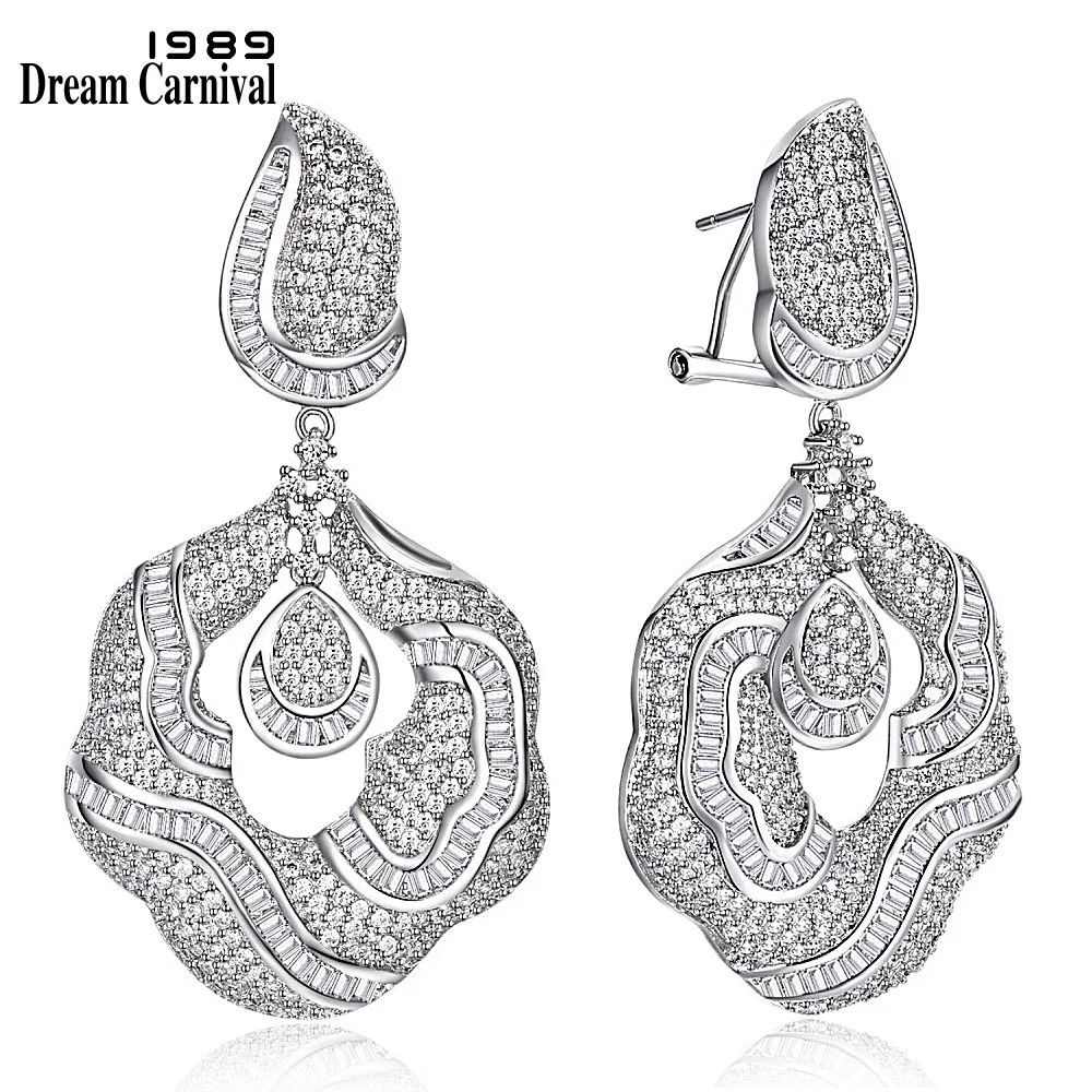 

DreamCarnival 1989 New Arrival Abstract Dangles Design Channel Setting CZ Luxury Dress Wedding Outfit Jewelry Earring SE07847