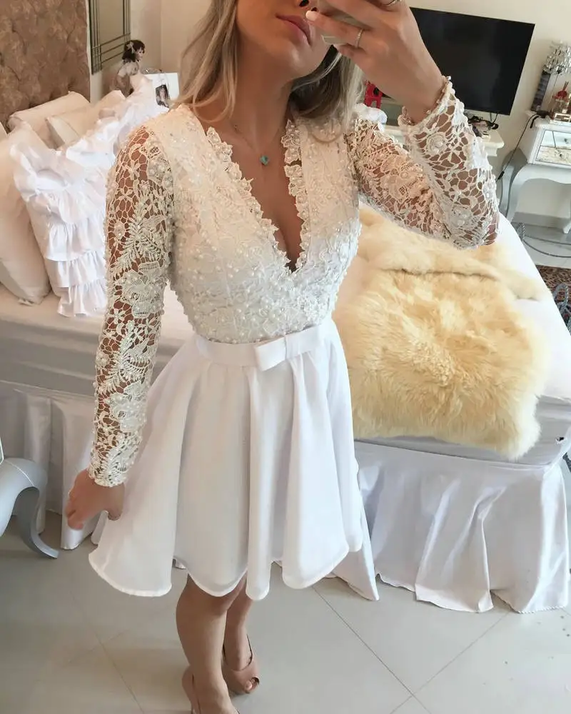 vestido curto branco de renda