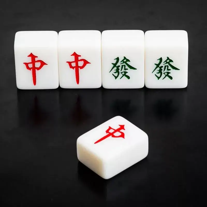 

New Movie Mahjong Position Move Stage Street Magic Props Five Mahjong Close Up Magic Interactivity Magic Trick QWE3242