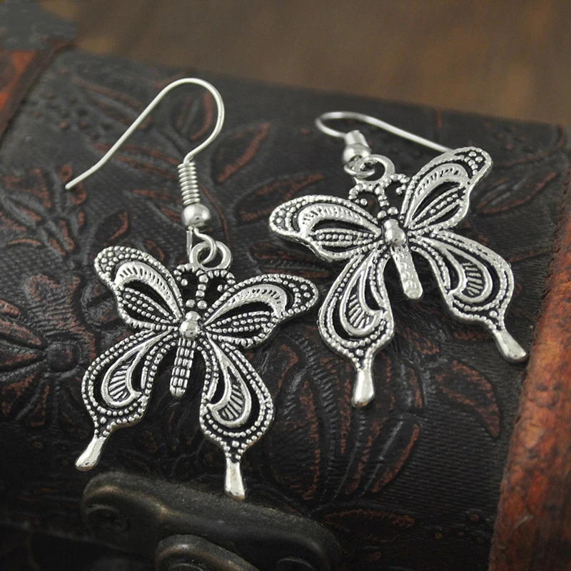 Tibetan silver plated E1701-4
