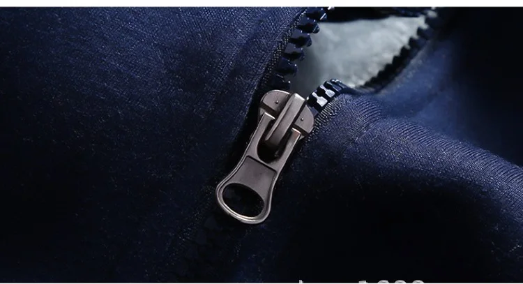 9305723574_1571359620