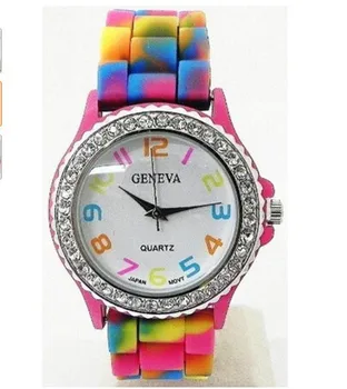 

Rainbow Silicone Jelly Watches Women Luxury Geneva Crystal Dial Wrist Watch Womens Fashion Rhinestone Quartz Clock Watch #Zer