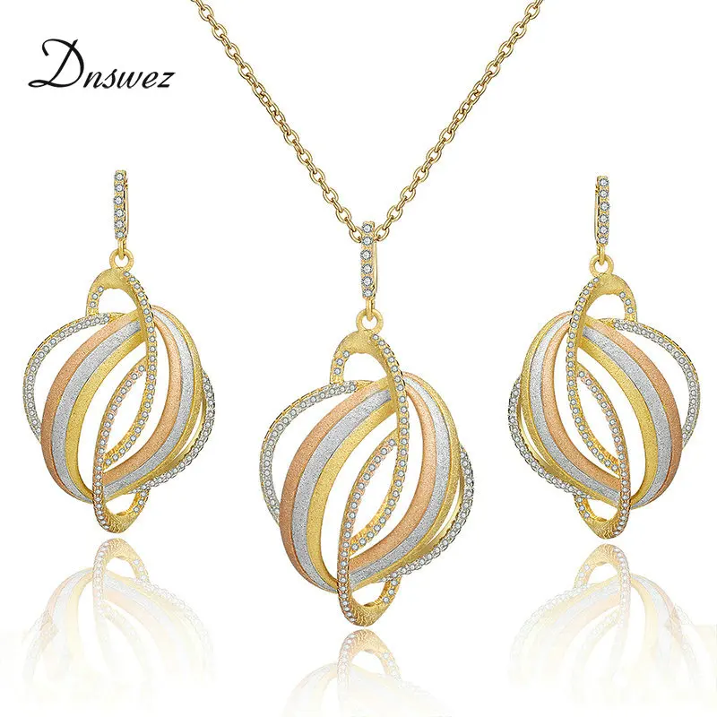 

Dnswez Three Gold Geometric Line Cross Jewelry Sets Tricolor Sand Blast Shining Zircon Setting Europe Fashion Set di gioielli