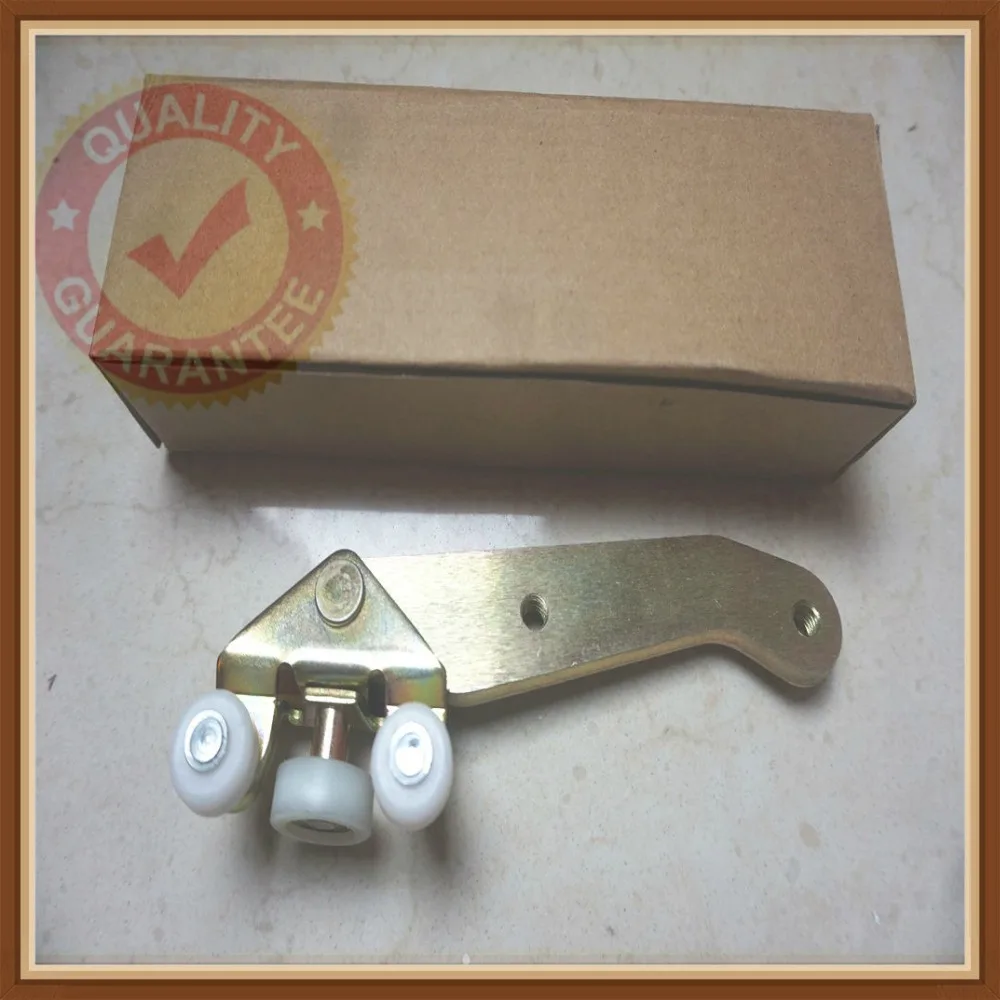 

FOR VW TRANSPORTER CARAVELLE T4 RIGHT SLIDING DOOR LOWER BOTTOM ROLLER RUNNER GUIDE 701843406B