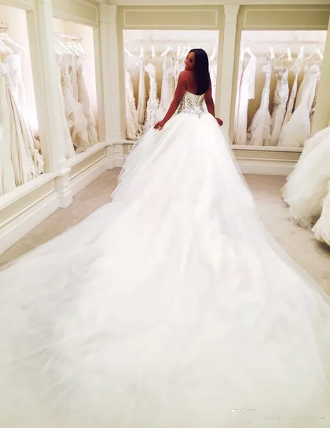 2019 Dubai Nigerian Lace 3 METERS Wedding Dresses Custom Made Plus Size Open back Tulle Puffy Bridal Gowns Arabic Pnina Totnai Wedding Dress