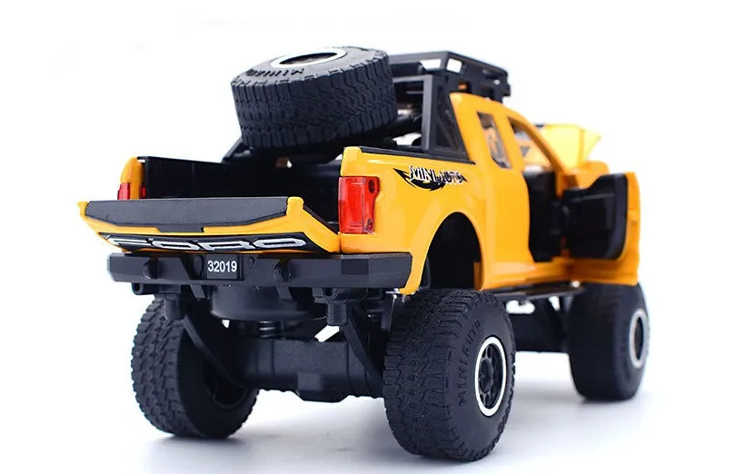 

1:32 Raptor Pickup Diecast With Music Flashing Car Toy Gifts