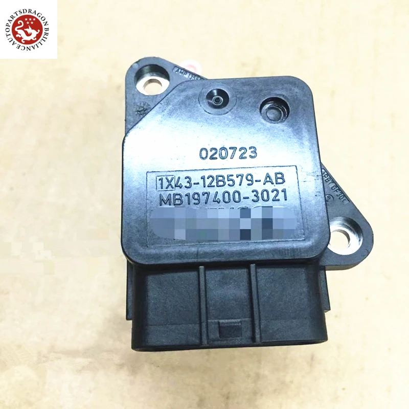 Угол abc 120. 1x4312b579ab. Точка м лежит вне плоскости авс. Блоки роликов для направляющих. 98ab6p093ad.