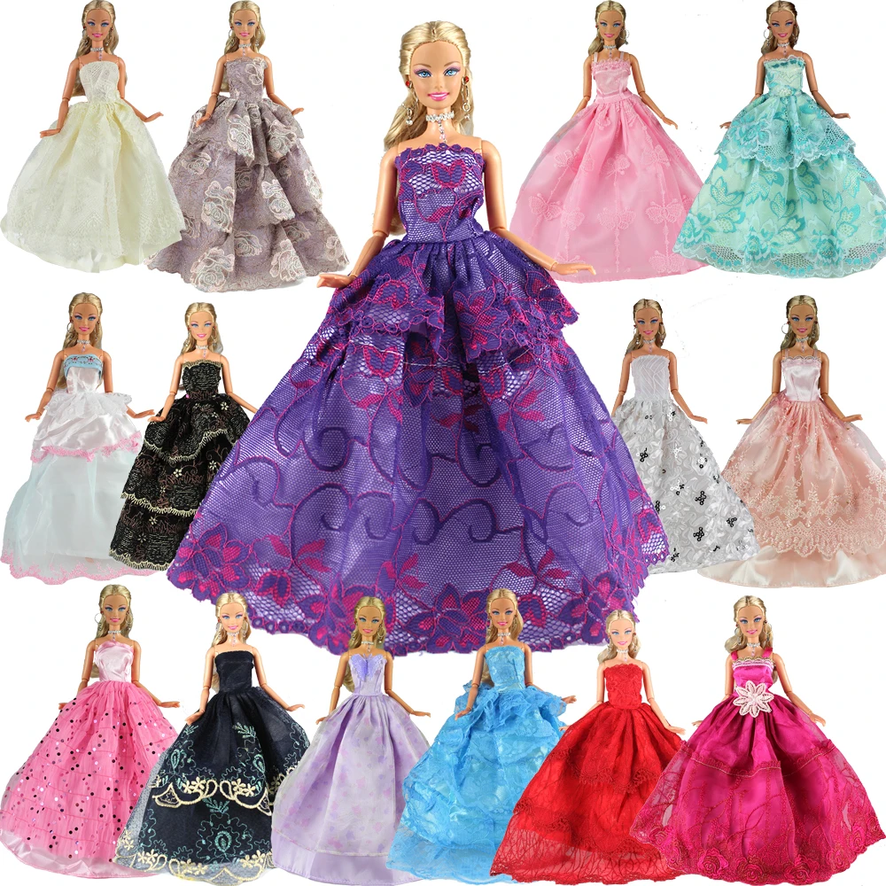 

Fashion 15 Items/Set Doll Accessories=5 Dresses Random Pick +10 Shoes Wedding Noble Party Gown Clothes For Barbie Doll Outfit