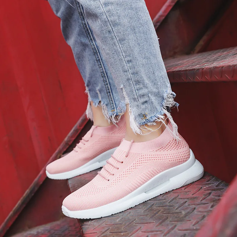 

2019 spring new fashion simple solid color casual shoes women comfortable versatile breathable flat shoes.