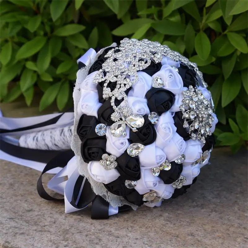 High Quality Wedding Bouquet Bridesmaids Flowers in White Black color Bling Rhinestone Bridal Party Home Accessories | Дом и сад