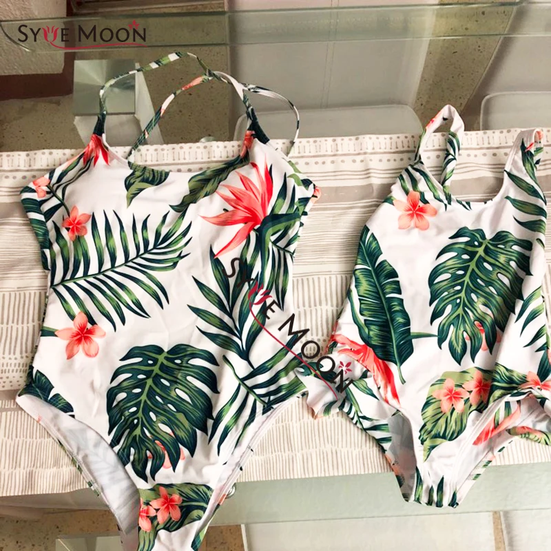 

Family Matching Swimwear Sets 2019 Mother And Daughter Coconut Leaf Print Swimming Suits One-peaces Family Holiday Beach Bikini