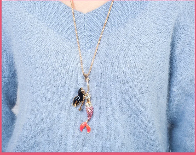 3697089634_2130544268