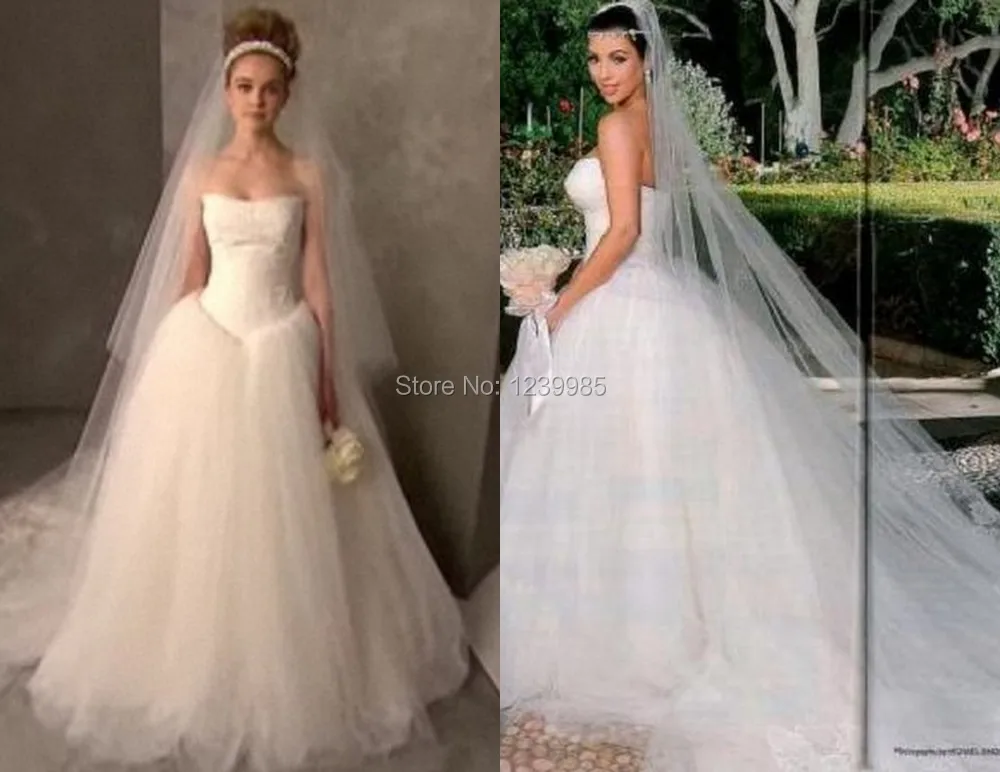 Kim Kardashian White One Shoulder Dress