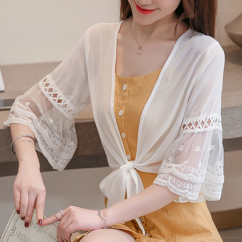 

New 2019 Women Summer Lace Shirts Short Sleeve V-Neck Hollow Patchwork Chiffon Loose Casual Blouse