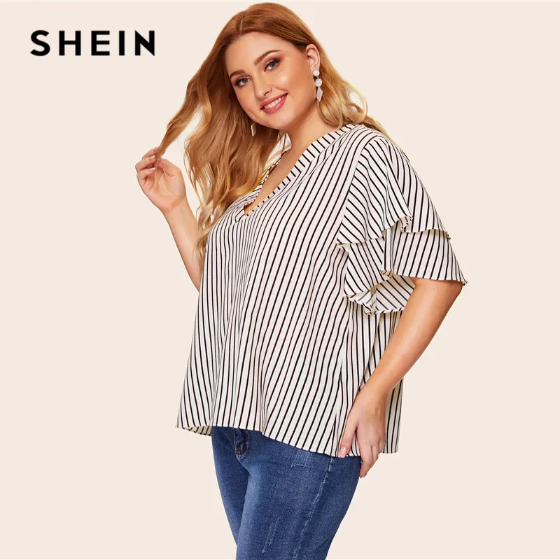 SHEIN زائد حجم الأبيض V الرقبة طبقتين كم مخطط بلوزة المرأة الصيف عارضة جولة الرقبة فراشة كم البلوزات قميص