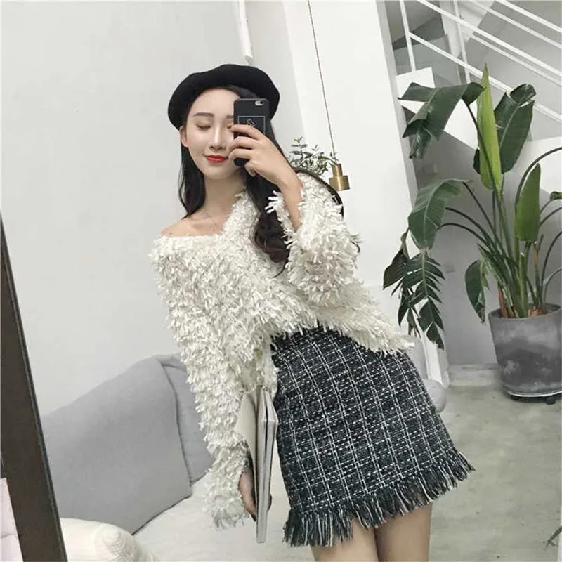 Women Woolen Mini Skirt Autumn Winter Vintage Straight Plaid Tassel Skater Skirt High Waist Femininas