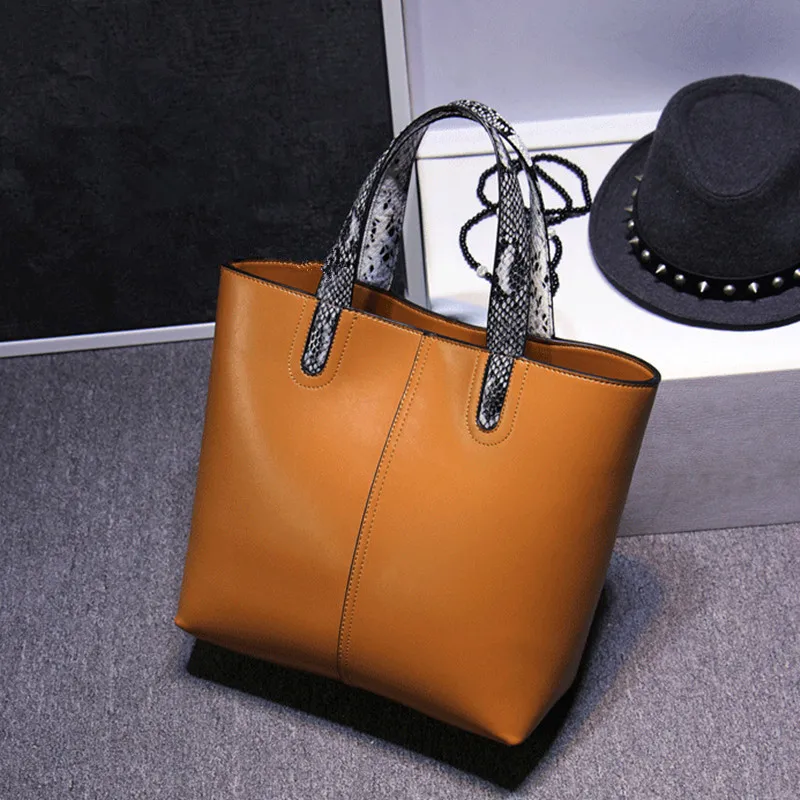 

2019 New Bucket Water Barrel Bag European and American Fashion Leather Female Bag Cowhide Handbag
