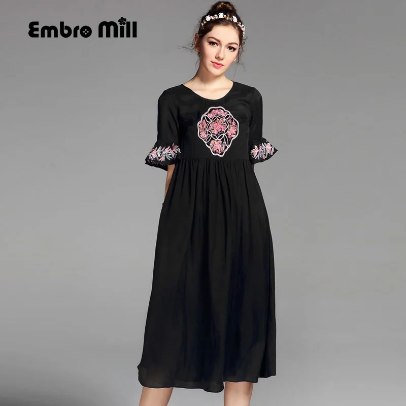 Dress party evening elegant lady fashion retro embroidery
