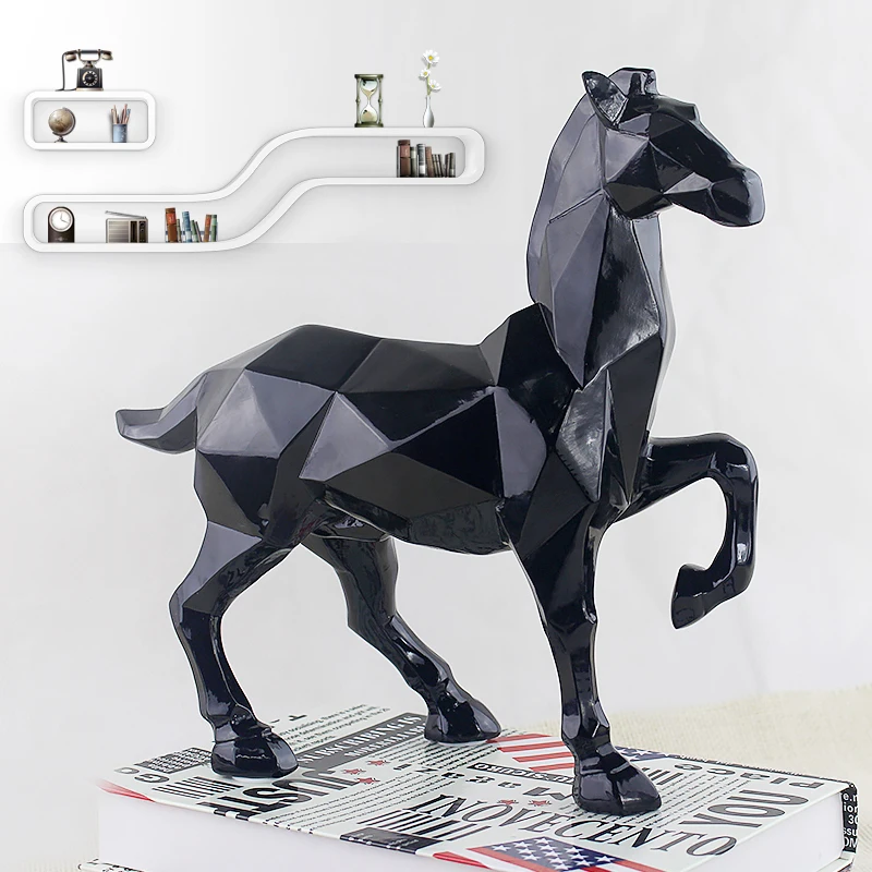 Goede 2017 Eenvoudige moderne home decoraties Abstract paard ornamenten Hars Ambachten Creatieve woonkamer office desktop decoratie 1 STKS