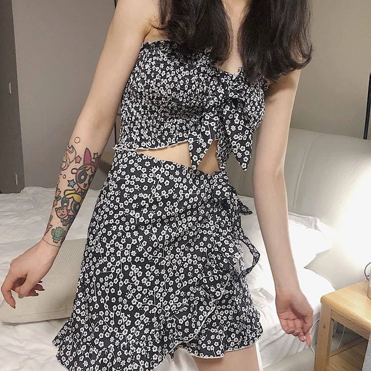 

two piece set summer clothes for women Matching Sets Vintage tube top with small floral tops + laced ruffled irregular skirt