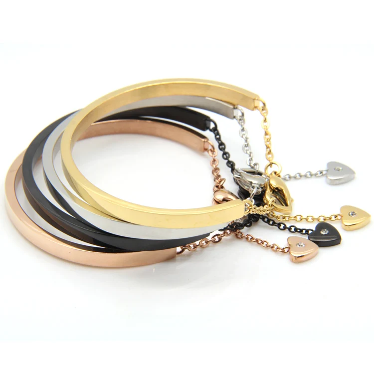 

Stainless Steel Bracelet For Women Love Jewelry , Love's Heart And Exquisite Clasp And Heart-Shaped Pendant For Bracelet Bangle