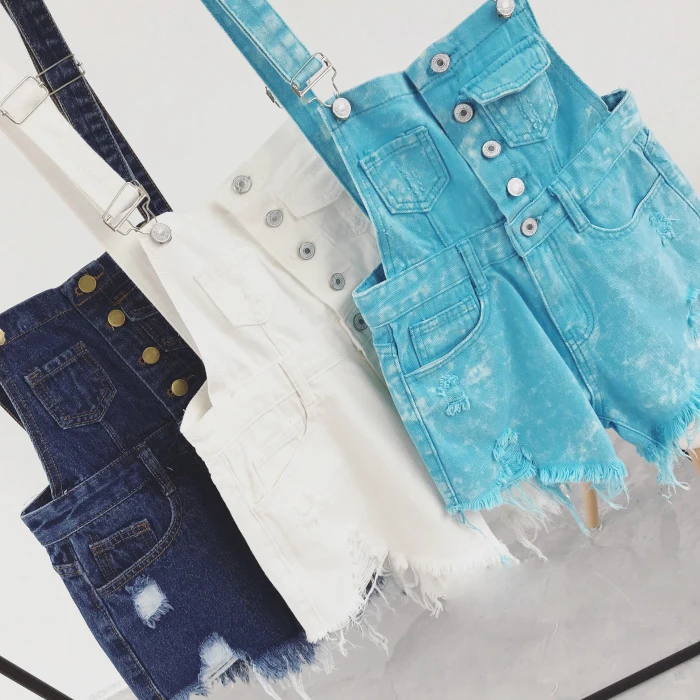 2018 new Korean college wind age denim strap shorts female wild thin students hole suspenders tide (5)