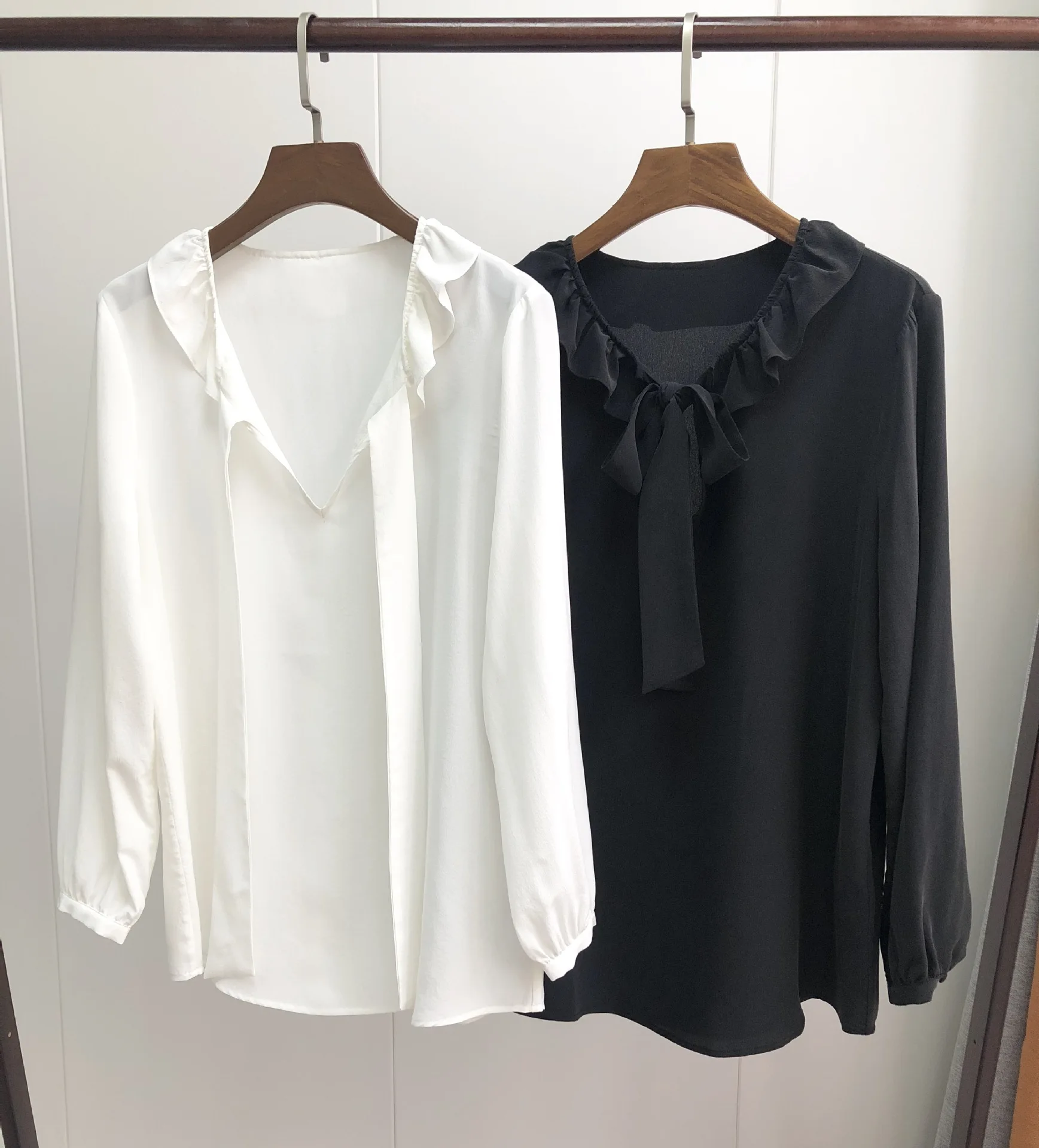 

19 early spring style Ruffled neck100% silk shirt bow tie small women long sleeve shirts women blouse