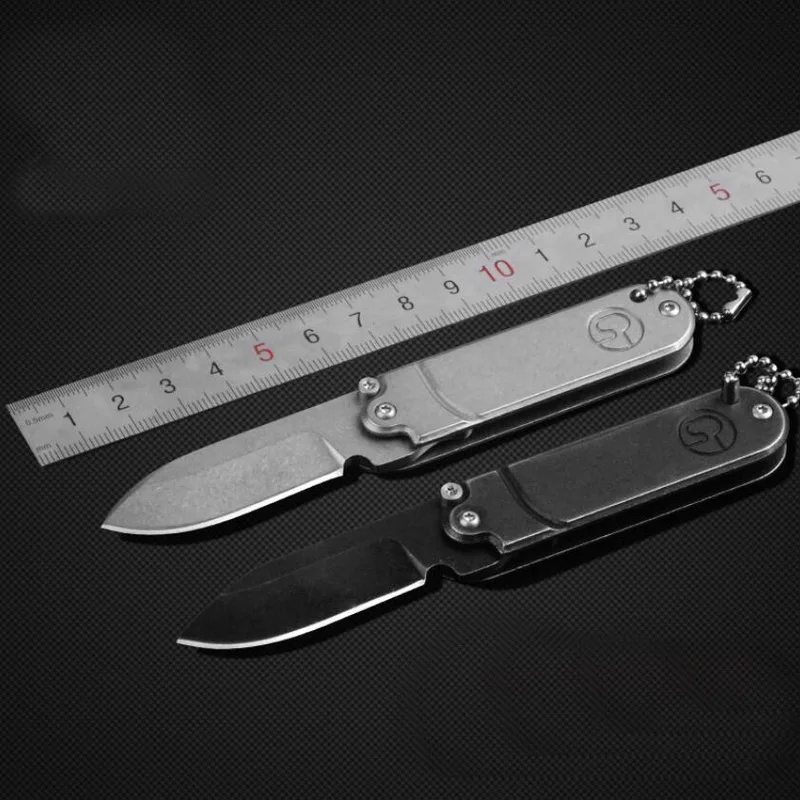 

Outdoor multi-function EDC tool, 8cr13mov stainless steel mini portable key pendant, opener.Camping to survive and save yourself