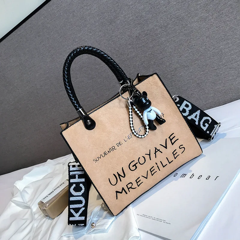 

Bag female 2019 new tide female big bag shoulder bag European and American style retro letter Messenger bag