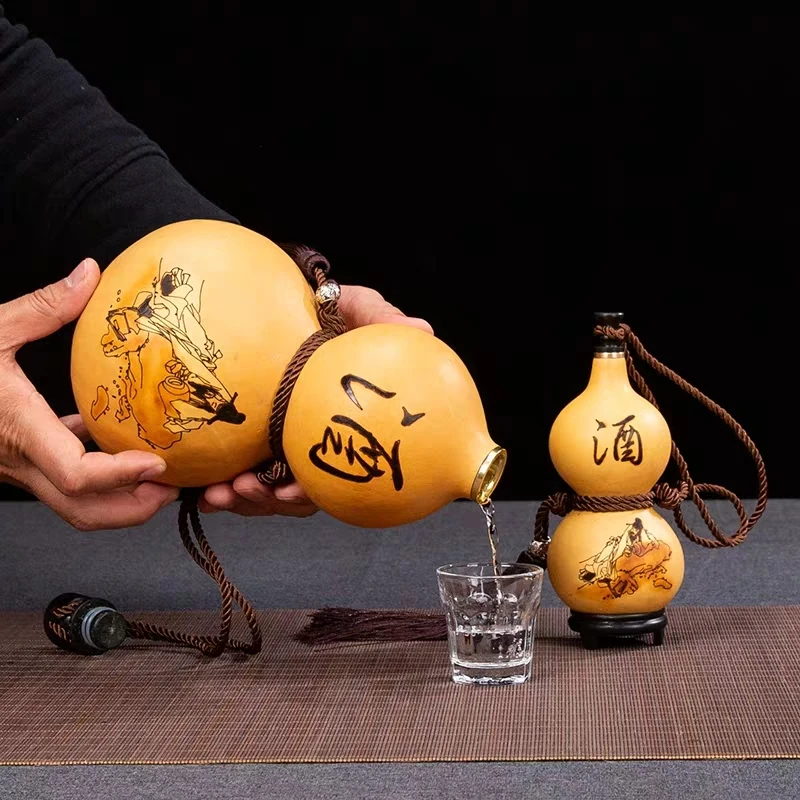 

Novel and Strange Toy Natural Gourds for Liquor Filling Portable Decorative Ornaments Chinese Traditional Characteristic Pendant