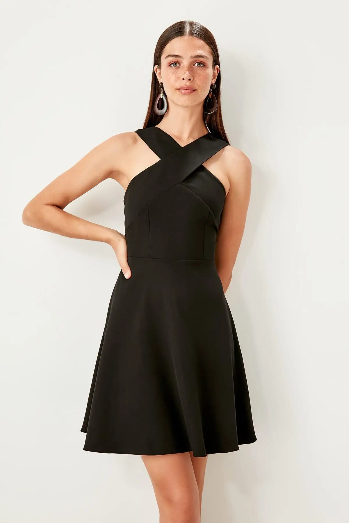 Trendyol черное платье с воротником TWOSS19EL0105|Платья| |