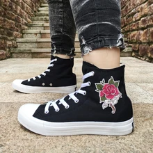 Вэнь парусиновая обувь классический черный для женщин Девушка роза татуировка в форме цветка дизайн доска кроссовки женские высокие День Святого Валентина подарок