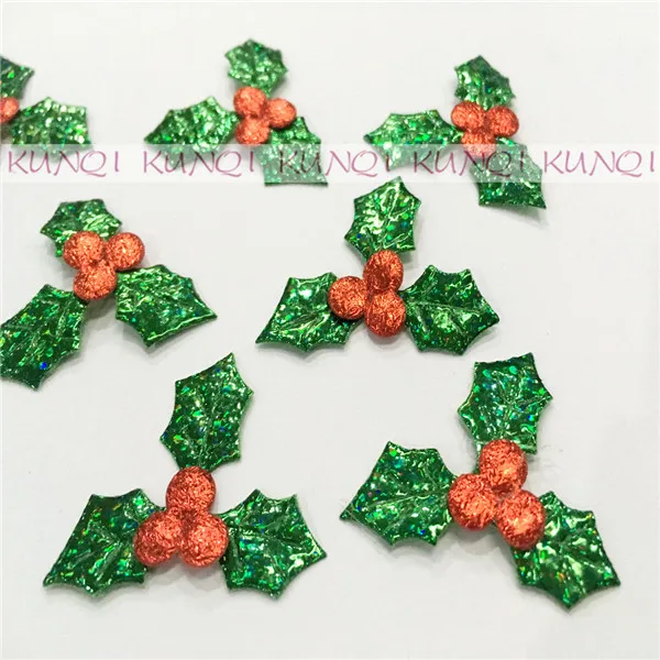 100 шт, ягоды и листья Холли, аппликации для Рождественского украшения, украшения стола, приклеивающиеся, сделай сам, 30 мм, лазерный зеленый цвет