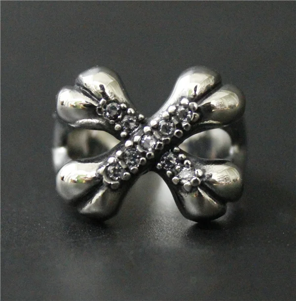 

Size 8~13 Fashion Mens Ladies Cross Bones Ring With Crystal Stones 316L Stainless Steel Jewelry Newest Biker Skull Ring