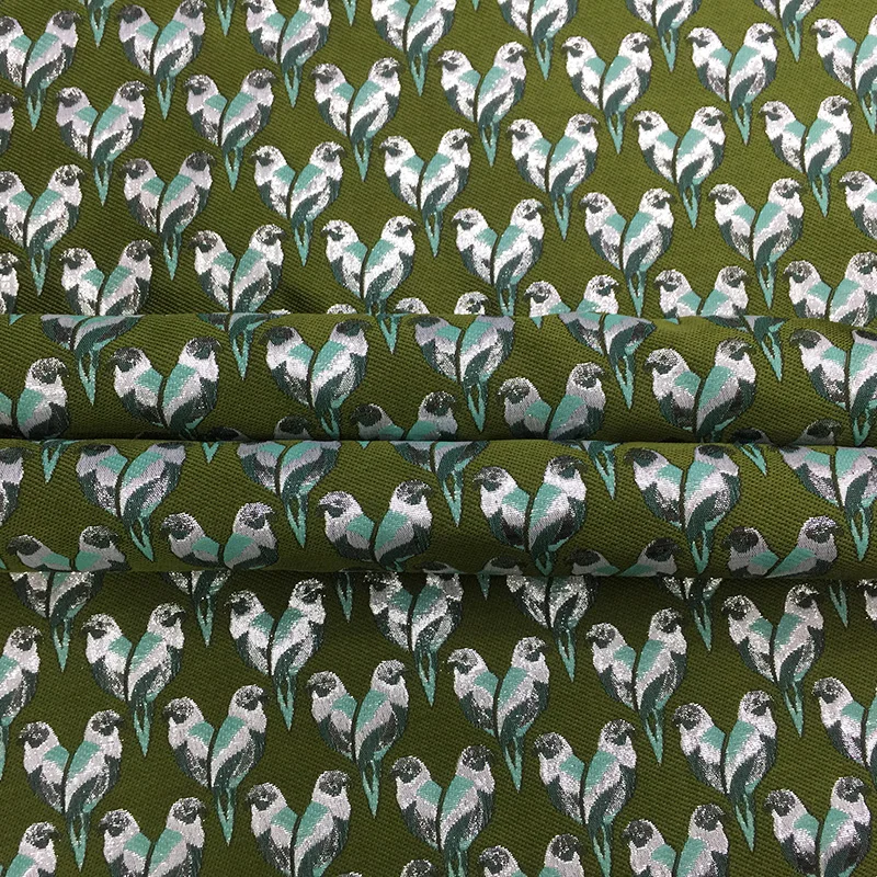 145 см ширина Птица Попугай металлическая пряжа окрашенная полиэстер, парча, жаккардовая ткань для женщин осень зима платье пальто Sewing-AF714