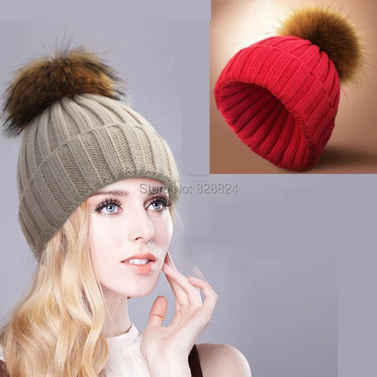 

Multicolor threads knit cap really big new winter raccoon fur ball