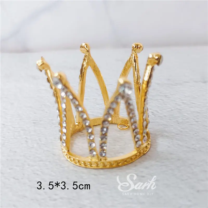 Bling King Queen Cake Topper Fairy Hand Writing Letter Decoration Happy Birthday for Valentine's Day Party Supplies Sweet Gifts - Цвет: Mini gold crown