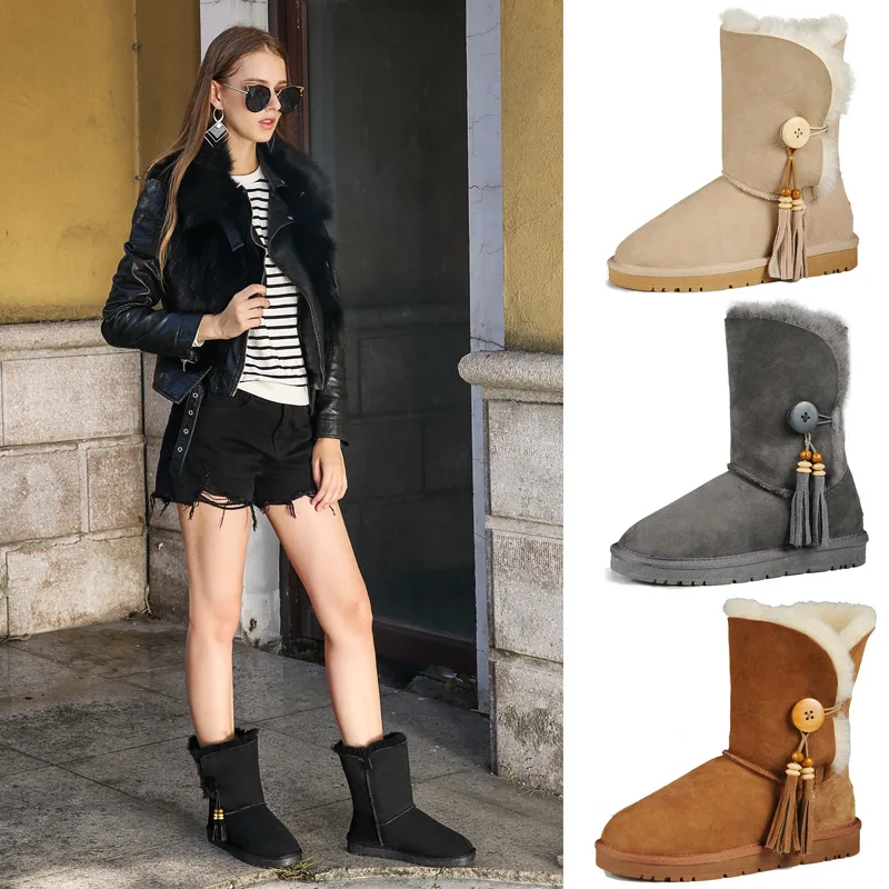 

Fashion Women's snow boots decorated with famous brand TPR beef tendon button pendants Sheepskin with wool winter women's shoes