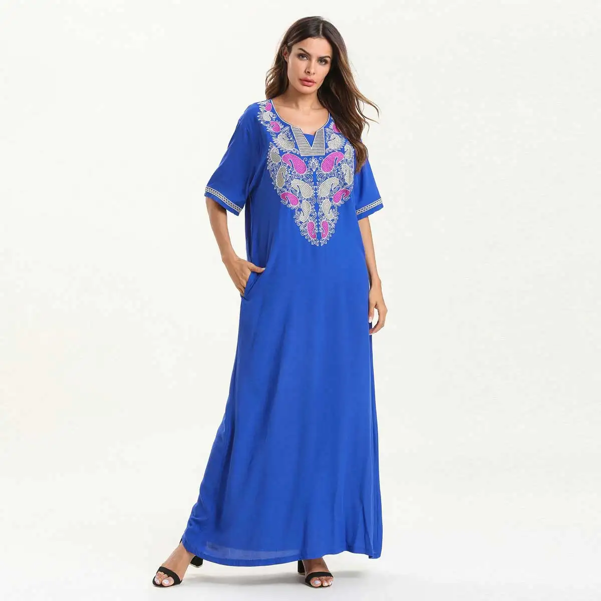 

2019 Summer Fashion Embroidery Bohemian Maxi Dress Women Muslim Abaya Dubai Arabic UAE Islamic Ramadan Robe VKDR1557