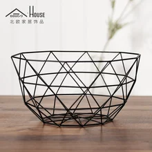 ADOUSThe Скандинавская Минималистичная железная корзина, Настольная спальня, украшение для гостиной, одежда, содержащая корзину, фруктовые закуски