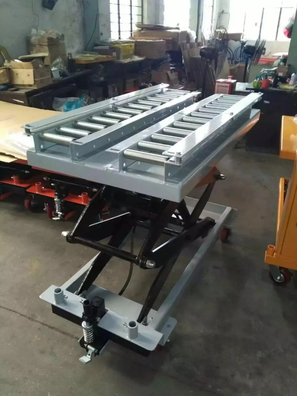 special electric scissor lift table with rollers conveying goods hydraulic |