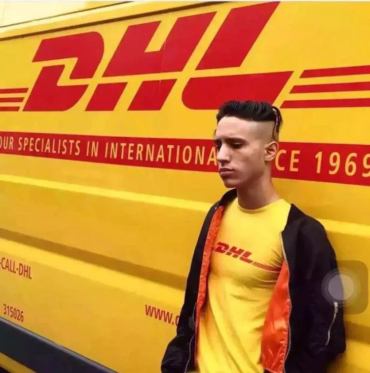 

2018 Summer New Brand Paris Fashion Vetements Air Transport DHL T Shirts Women Men Short Sleeve Cotton Tops Letter Yellow Tee