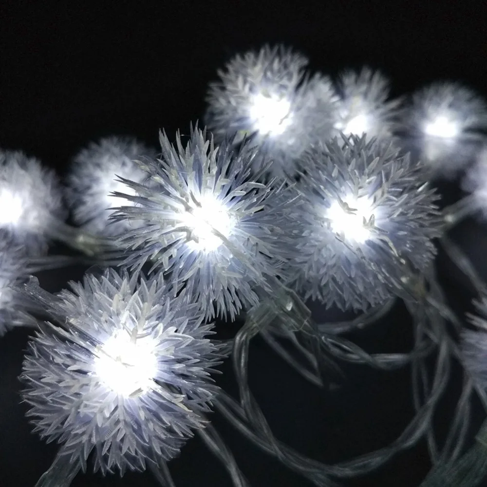 YIYANG Flakes 3M 30LED Holiday Snowball LED String Lights AA Battery