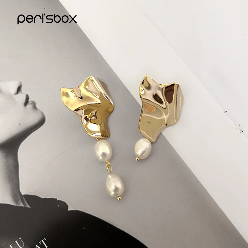

Peri'sbox Gold Metal Genuine Freshwater Pearl Asymmetric Earrings for Lady Large Baroque Dangling Drop Earrings Statement
