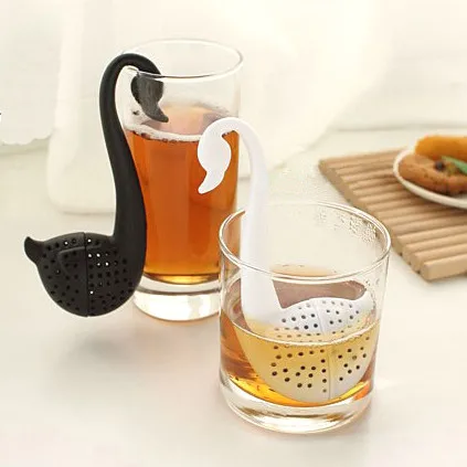 Free Shipping New Nolvety Gift Swan Spoon Tea Strainer Infuser Teaspoon Filter Creative Plastic Tea Tools Kitchen Accessories