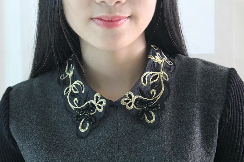 

Hot Styles Women Lapel Fake False Collar Detachable Retro removeable Collar Half Shirt Blouse White Lace Embroidery Floral Fake